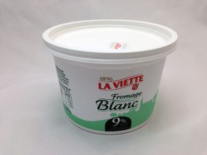 フロマージュ・ブランの容器